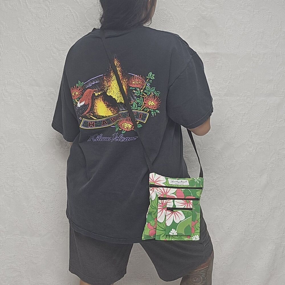 Vintage Hawaiian Accent Floral Crossbody Travel Purse Pouch Beach Pool Party